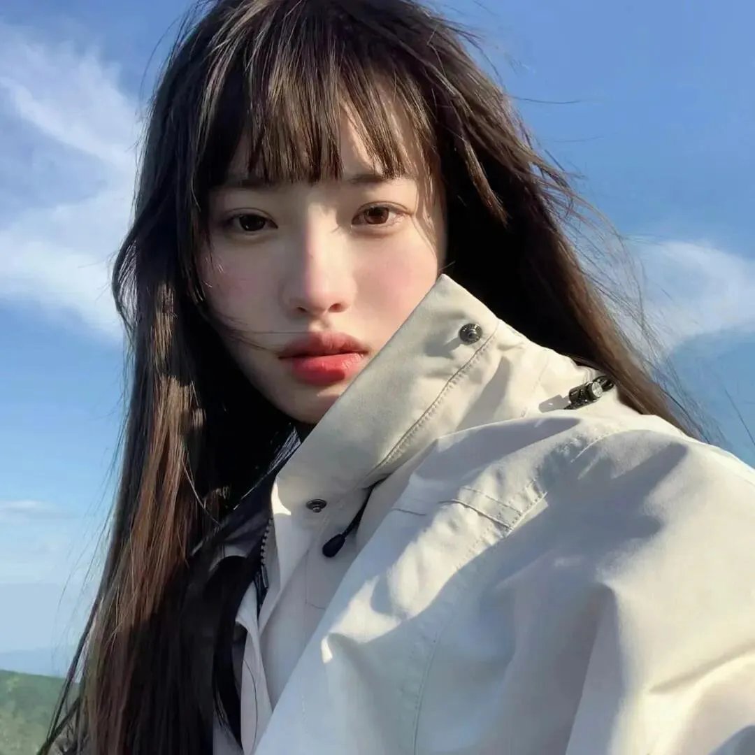 虚拟革命海报